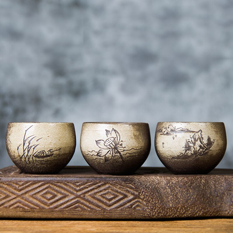 3 Stílus / tétel Kézi Gravírozás Kerámia Japán bor Víz csésze Tea csésze készlet Teásszertartás Teaceremónia Kávésbögrék Kínai teáscsésze