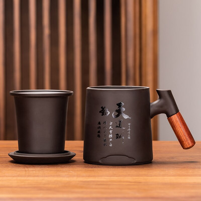 Tradicinis kiniškas purpurinio molio arbatos puodelis su dangteliu ir sieteliu rankų darbo arbatos puodelis Yixing Zisha arbatos puodelis masyvios medienos rankenomis arbatos virimo aparatas