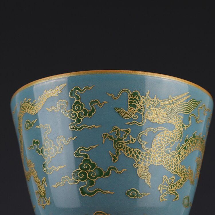 Chenghua Breen Color Golden Dragon Pattern Tea Cup Kis csésze Antik Gyűjtemény Dekoráció