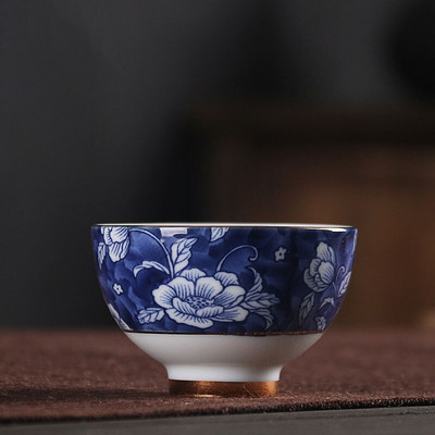 Kínai kék-fehér porcelán kerámiás teáscsészék vízkőmentesítő teástál Kézzel készített porcelán teáscsésze egypohár ivóedények