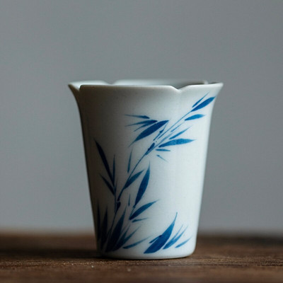 30 ml Boutique Pure Rankomis dažytas slyvų orchidėjų arbatos puodelis Keraminis arbatos puodelis Single Master Cup Arbatos skonio Kung Fu arbatos rinkinys Samll kvapo puodelis