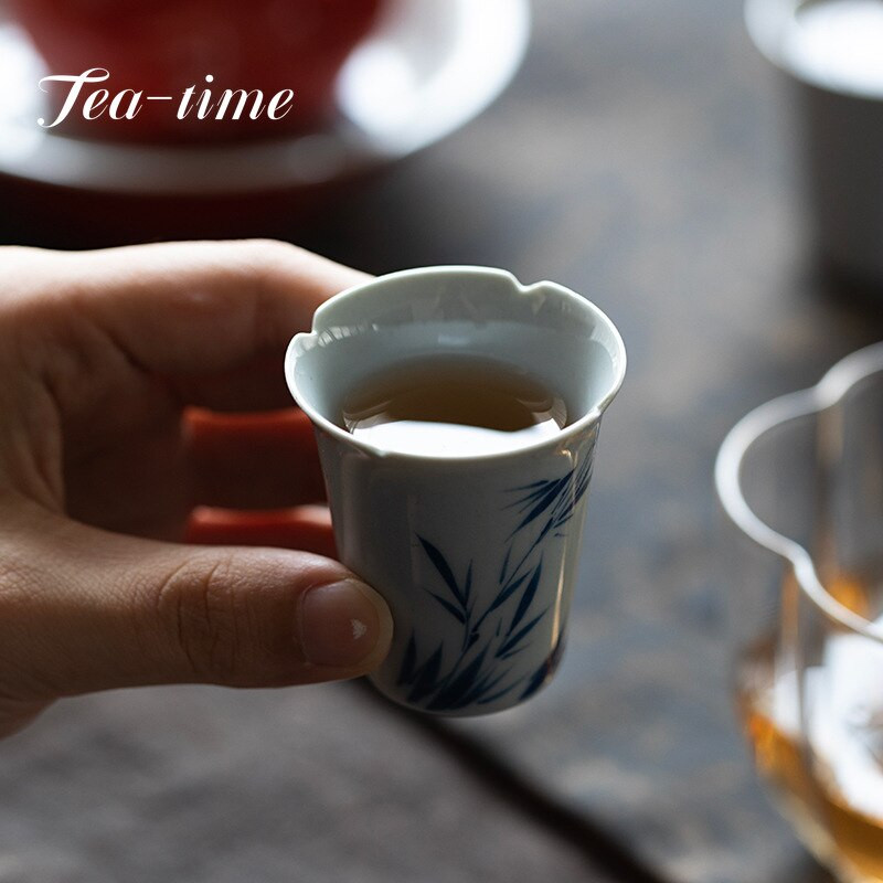 30 ml Boutique Pure Rankomis dažytas slyvų orchidėjų arbatos puodelis Keraminis arbatos puodelis Single Master Cup Arbatos skonio Kung Fu arbatos rinkinys Samll kvapo puodelis