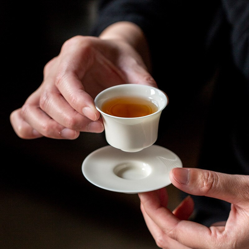 2db/tétel 30ml Kézzel készített sárgabarack fehér kerámia teáscsésze Antik kis vödörsapkás teáscsésze japán kung fu teaset porcelán mesterpohár