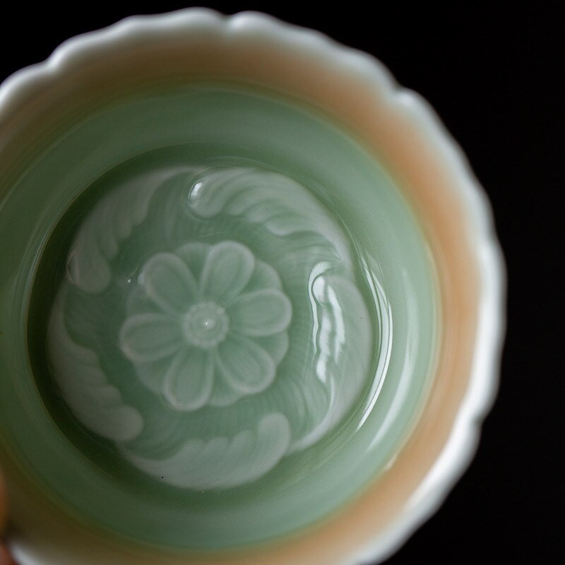 Új Retro Gradiens Celadon kerámia gravírozott kézi teáscsésze mesterpohár Kung Fu teáskészlet kínai kerámia háztartási teáscsésze teástál