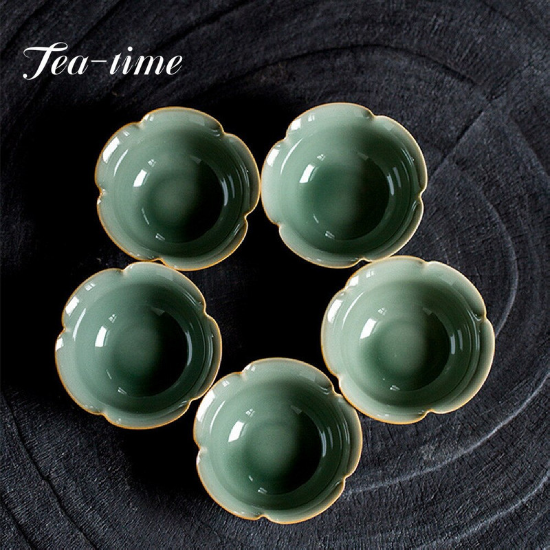 2db/készlet 50 ml-es kézzel készített Yue kemence Celadon teáscsészék Retro virágszájú kerámia csésze Személyes teástál Háztartási Kung Fu Tea Master Cup