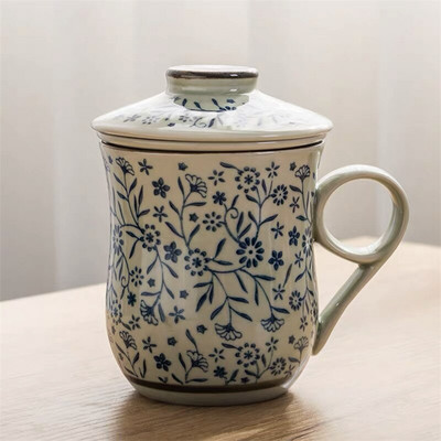 Kék-fehér porcelán teáscsésze kerámia kézzel festett retro vízelválasztó bögre fedőszűrővel Irodai teáscsészék Italkészlet
