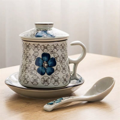 Kék-fehér porcelán teáscsésze kerámia kézzel festett retro vízelválasztó bögre fedőszűrővel Irodai teáscsészék Italkészlet