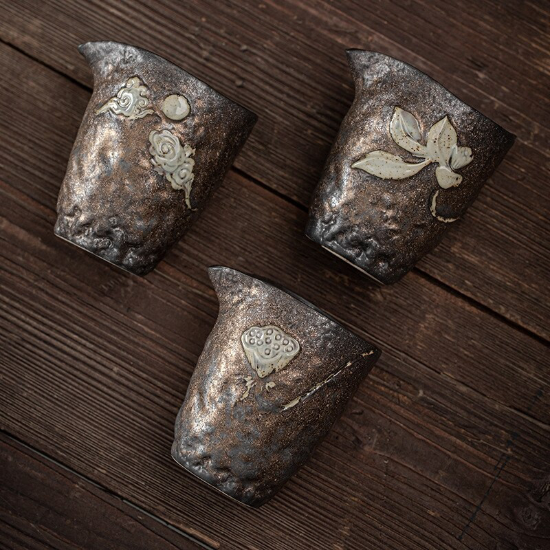 Geležies glazūruotas rankų darbo keramikos mugės puodelis Debesų arbata Jūros lotoso lapų puodeliai Kung Fu arbatos rinkinys Paauksuotas arbatos puodelis Arbatos indas arbatos ceremonijos indas