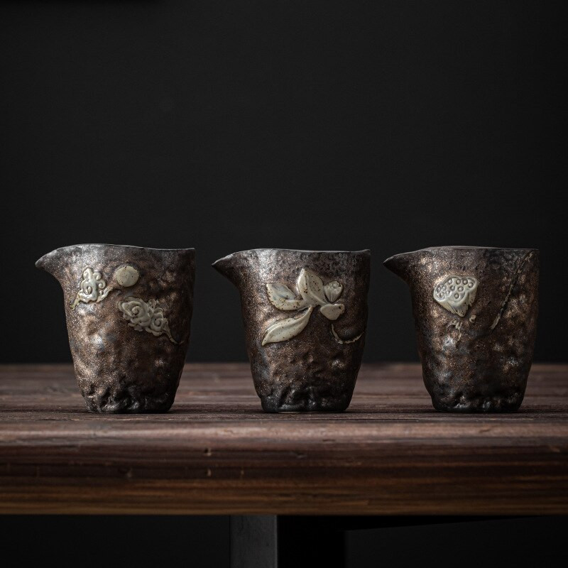 Geležies glazūruotas rankų darbo keramikos mugės puodelis Debesų arbata Jūros lotoso lapų puodeliai Kung Fu arbatos rinkinys Paauksuotas arbatos puodelis Arbatos indas arbatos ceremonijos indas