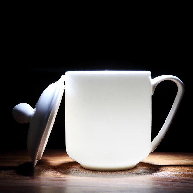 Jingdezhen Bone China kerámia teáscsésze fedővel Kreatív egyszerű fehér porcelán teáscsésze kávés bögre Irodai ivóeszközök ajándékok