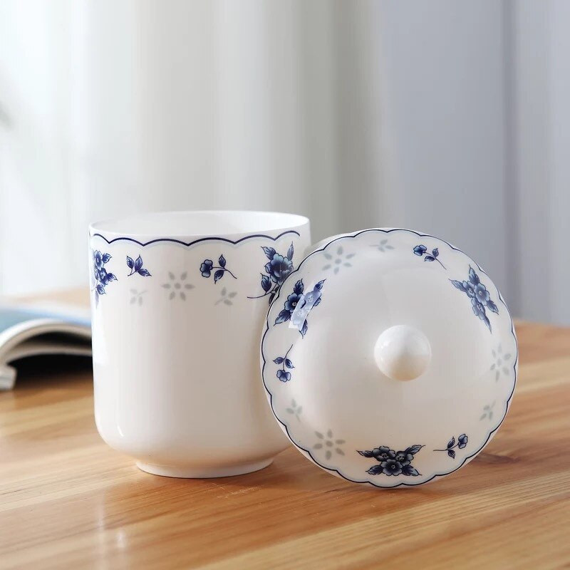 Jingdezhen Bone China kerámia teáscsésze fedővel Kreatív egyszerű fehér porcelán teáscsésze kávés bögre Irodai ivóeszközök ajándékok