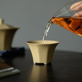 Jingdezhen Ding Ware sárga, kézzel készített teáscsésze A gazdagság minden irányból jön Kung Fu teáscsésze Tea Master Cup egytálos csésze