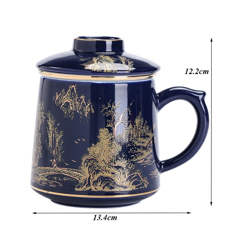 Modern, minimalista kerámia teáscsésze fedéllel és szűrőelválasztó csészével. Porcelán irodai ajándék