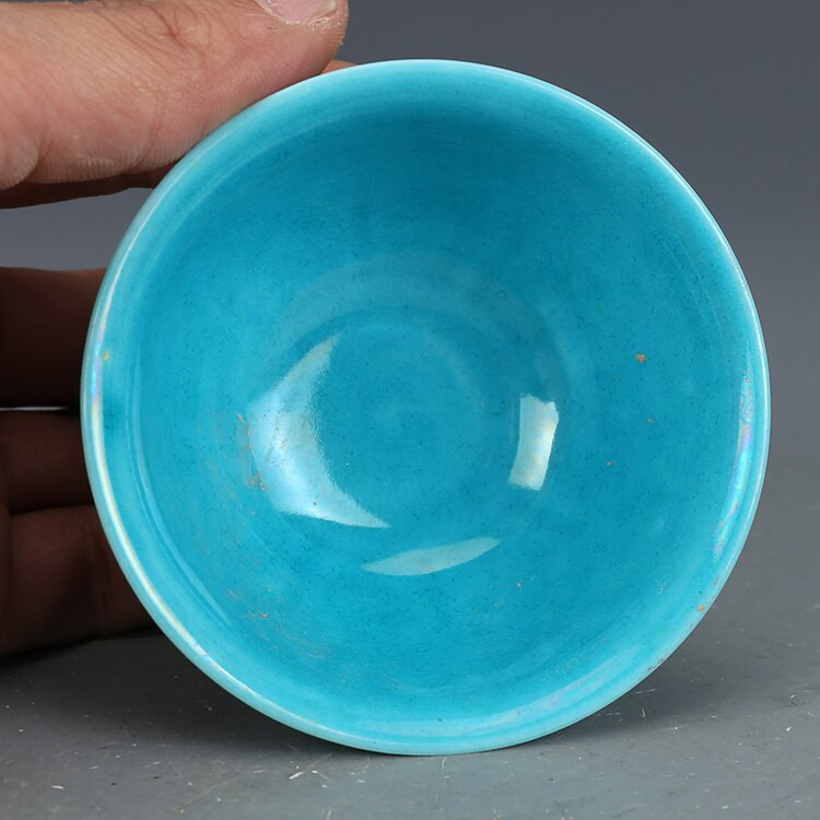 Mingų dinastijos Čenghua Jade žalias raižytas bananų lapų puodelis Antikvarinis porcelianas