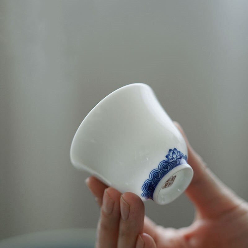 Jingdezhen senovinis mėlynos ir baltos spalvos porcelianinis arbatos puodelis Kūrybinis keraminis mažas arbatos dubuo Kung Fu gėrimų indai biuro kavos puodelis