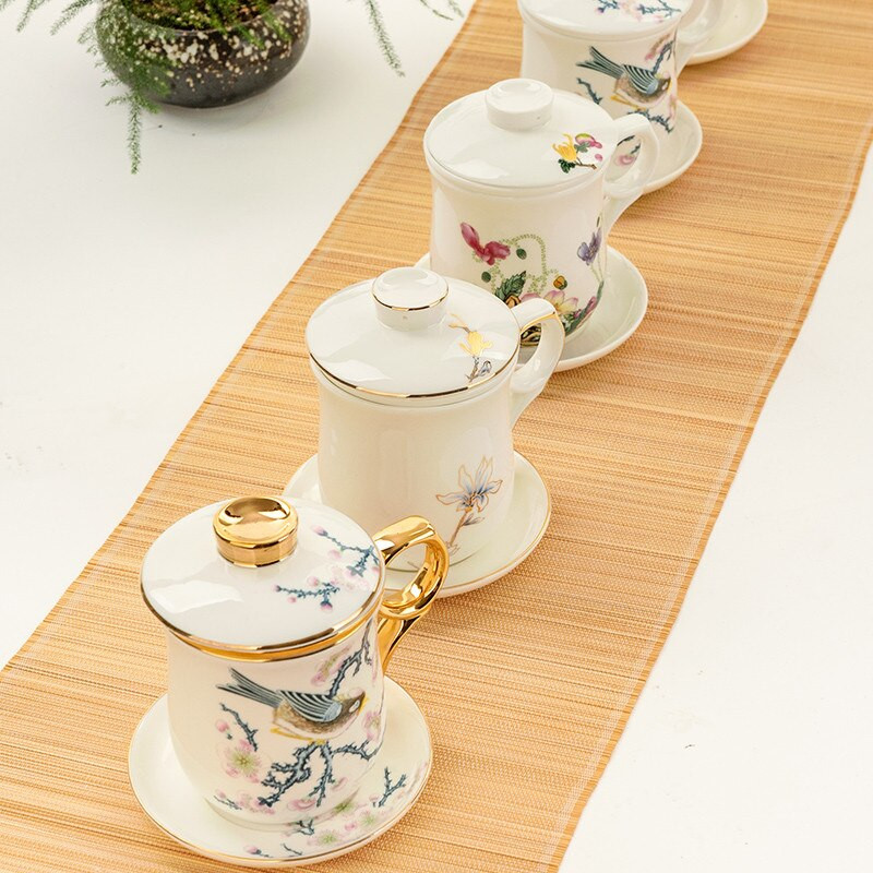 Creative Bone China teáscsésze fedővel és szűrővel Irodai ivóeszközök kerámia, kézzel festett szűrő teáscsésze Otthoni Kung Fu vizes bögre