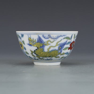 Ming-dinasztia Chenghua kupa évjegy színes Kylin Unicorn Cup Antik porcelán antik kupa