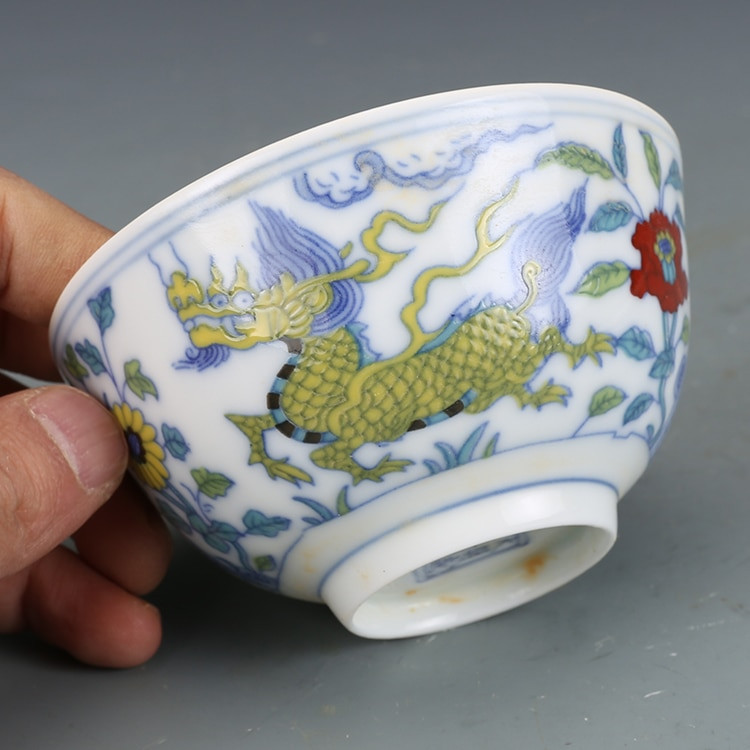 Ming-dinasztia Chenghua kupa évjegy színes Kylin Unicorn Cup Antik porcelán antik kupa