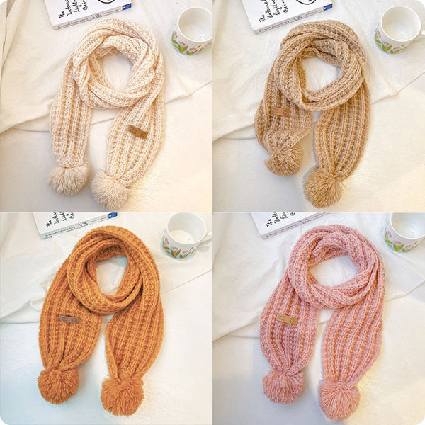 Téli sál fiúknak és lányoknak logóval