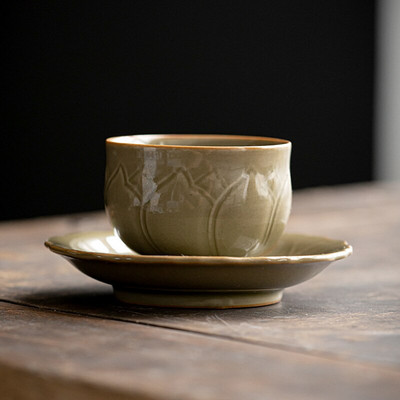 65 ml-es Retro Celadon Mintateás csésze Teafőző Kerámia mesterpohár, kézzel készített nagy domborműves lótusz teáscsésze alátéttel, Kung Fu teával