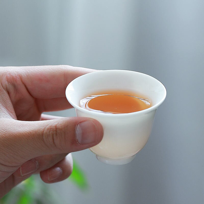 Birka zsíros jáde fehér porcelán teáscsésze Kínai kung fu teáskészlet Kerámia mesterpohár körvonala arany háztartási teáscsésze vizes csésze