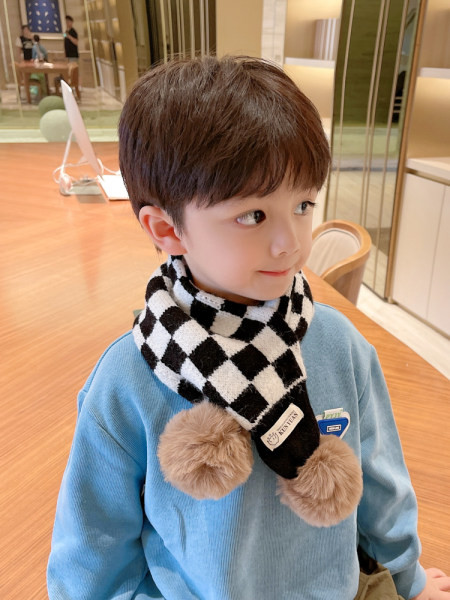 Eșarfă tricotată cu logo pentru băieți în mai multe culori