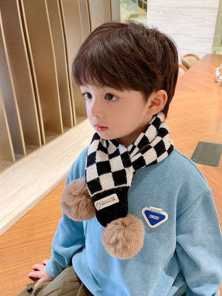Eșarfă tricotată cu logo pentru băieți în mai multe culori