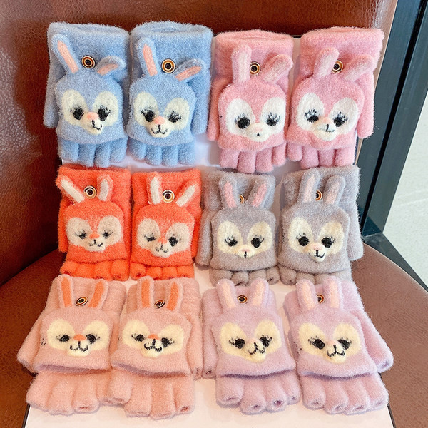 Pūstos vaikiškos pirštinės su 3D elementu