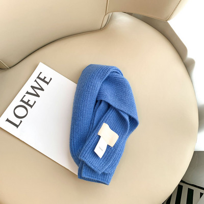 Kelių spalvų megztas vaikiškas šalikas