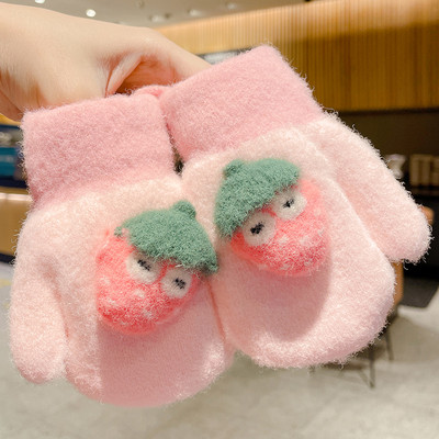 Mâneci pentru copii umflate cu element 3D