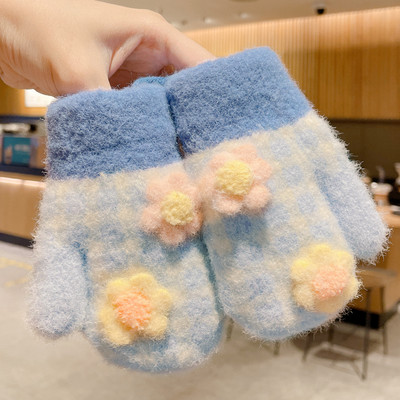 Mâneci pentru copii umflate cu element 3D