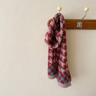 Kötött gyereksál 130 cm hosszúsággal