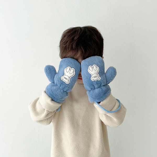 Aplicație din lână și mănuși cu șireturi pentru băieți și fete