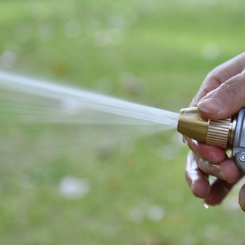 Градински пистолет за пръскане на вода Пистолет за вода за измиване на автомобили Регулируема напоителна дюза за напояване Инструмент за почистване на цветя 1 бр.