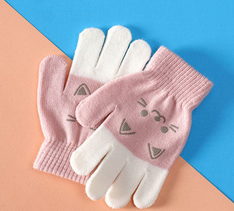 Mănuși de iarnă pentru copii în trei culori