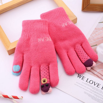 Téli gyerekkesztyűk felvitellel és felirattal