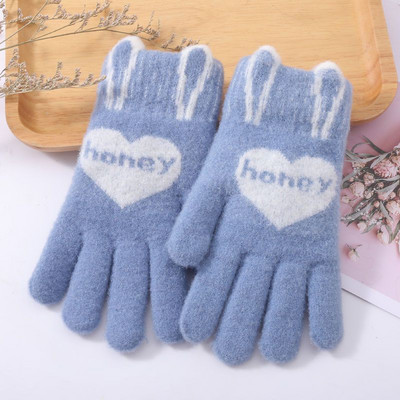 Téli gyerekkesztyűk felvitellel és felirattal