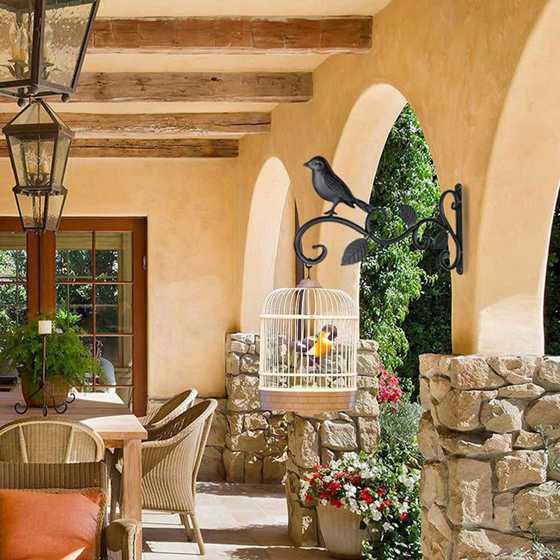 Metalinio augalo vazono krepšelio atrama pakabukas, pakabas, pakabinamas ant sienos kablys sodo balkono terasos dekoravimui