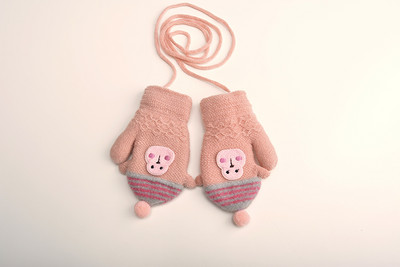 Gyermek téli kesztyű több modell rátéttel és fűzővel