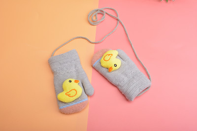 Gyermek téli kesztyű több modell rátéttel és fűzővel