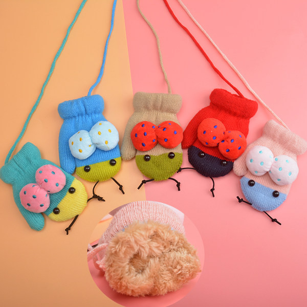 Gyermek téli kesztyű több modell rátéttel és fűzővel