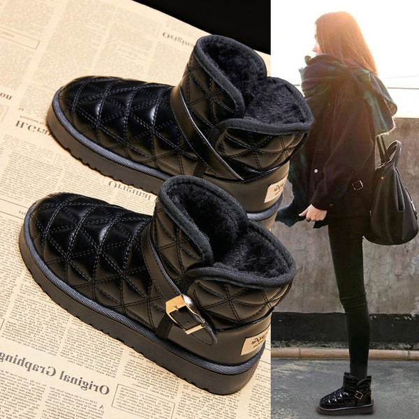 Cizme de dama din piele cu talpa plata si catarama metalica