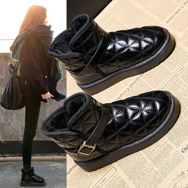 Cizme de dama din piele cu talpa plata si catarama metalica