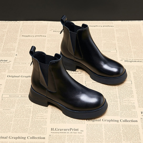 Cizme din piele model rotund pentru femei