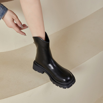 Tiszta női csizma modell