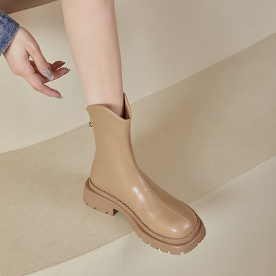 Tiszta női csizma modell