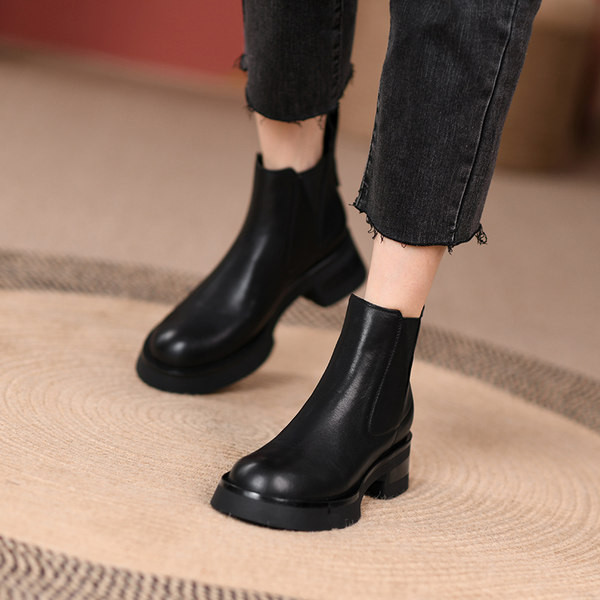 Model curat - cizme dama