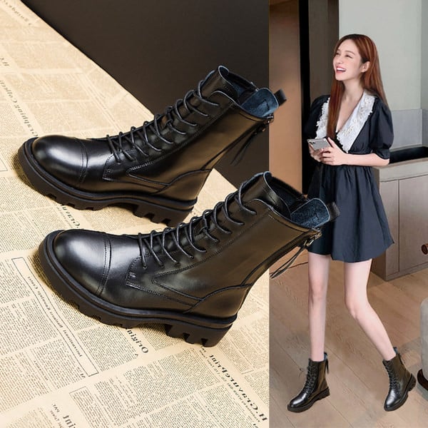 Paprasti juodi suvarstomi batai moterims