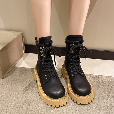 Moteriški aukštakulniai batai