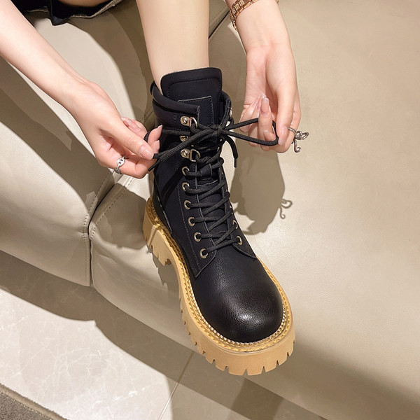 Moteriški aukštakulniai batai